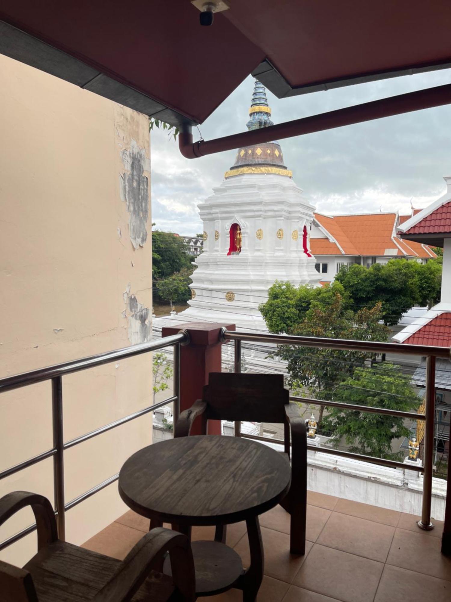 Baan Chinnakarn Чиангмай Экстерьер фото